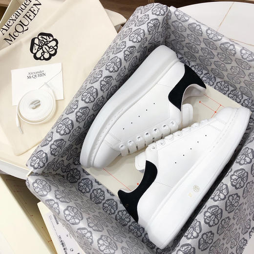 麦昆小白鞋-羊猄尾/黑色 商品图1