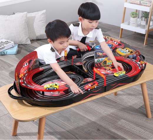 闪电麦昆汽车轨道赛车儿童玩具电动遥控汽车总动员 商品图0