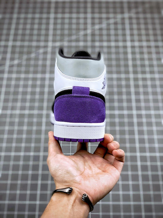 乔1-黑白紫
尺码备注 商品图7