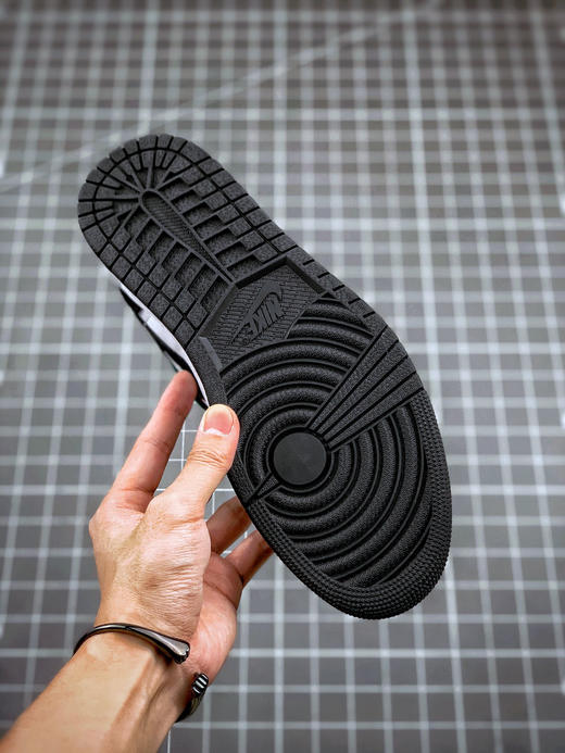 乔1-新南海岸
尺码备注 商品图6