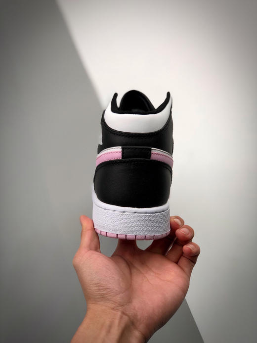 乔1-黑白粉
尺码备注 商品图7