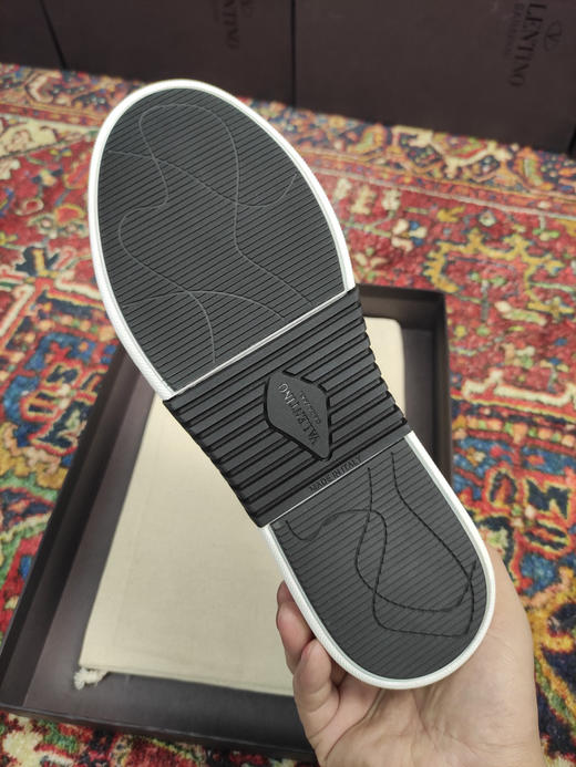 华伦天奴小白鞋-黑带 商品图8