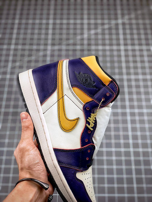 AirJordan 1 Retro "Court Purple"
湖人刮刮乐配色 商品图8