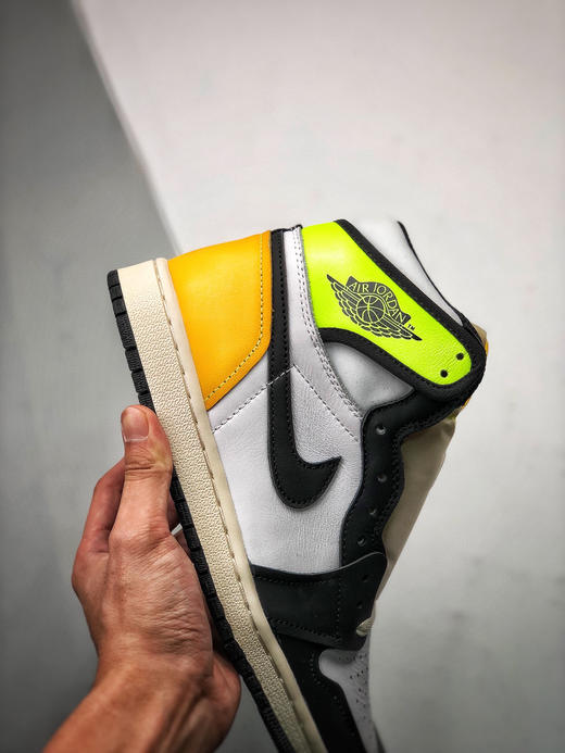 乔1-黑黄绿
尺码备注 商品图8