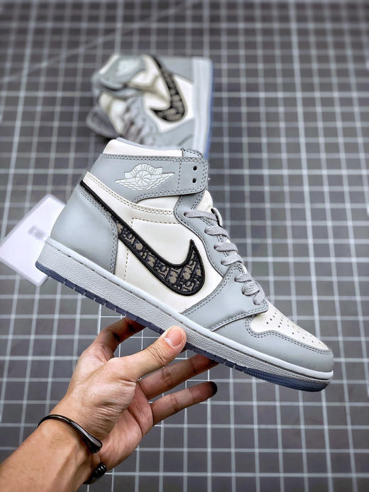 乔1-迪奥Dior联名
尺码备注 商品图3