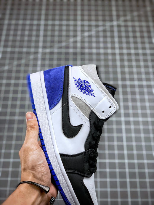 乔1-白蓝
尺码备注 商品图8