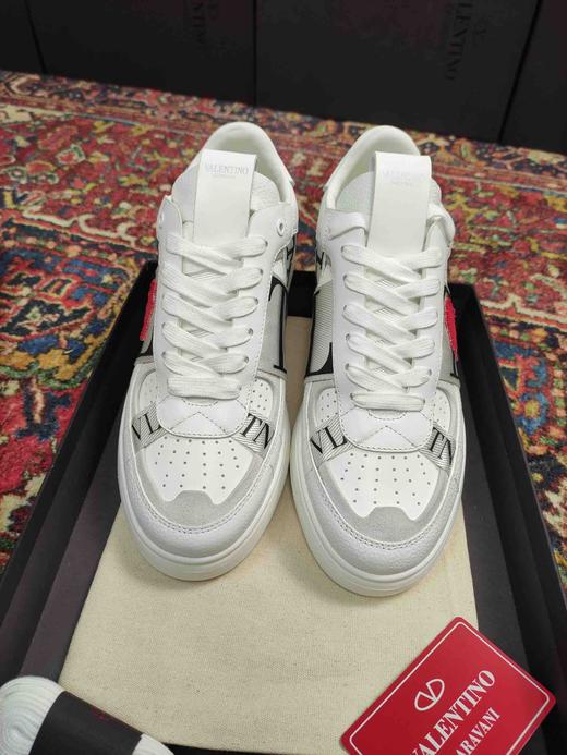 华伦天奴小白鞋-爱心 商品图1