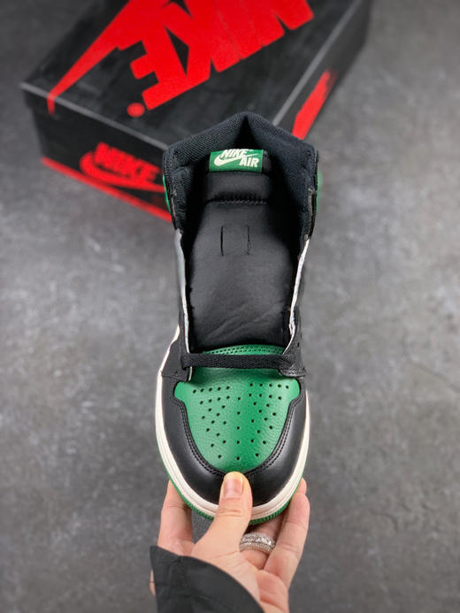 乔1-黑绿脚趾
尺码备注 商品图1