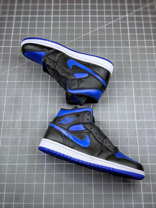 乔1-海军蓝
尺码备注 商品图4