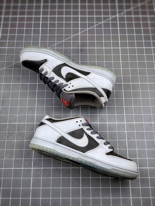 NK Dunk SB LOW Atlas 35MM
黑灰水晶 商品图4