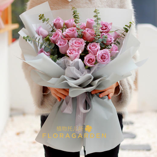 【多款可选】一辈紫紫玫瑰花束19支 商品图1