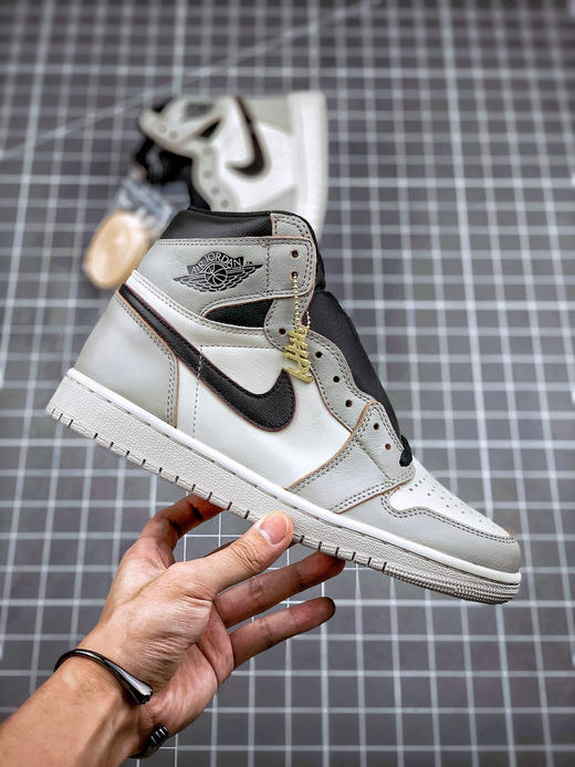 乔1-灰黑
尺码备注 商品图3