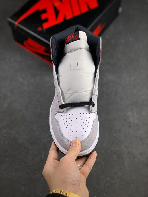 乔1-烟灰（男） 商品图1