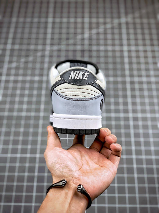 NK Dunk SB LOW Eclipse
低帮运动休闲板鞋 月食配色 商品图7