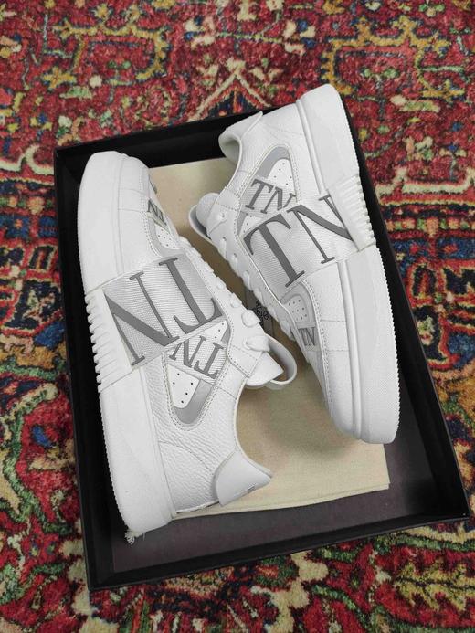 华伦天奴小白鞋-全白 商品图8