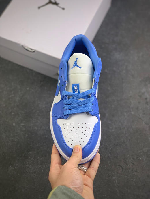 乔1-北卡蓝
尺码备注 商品图1