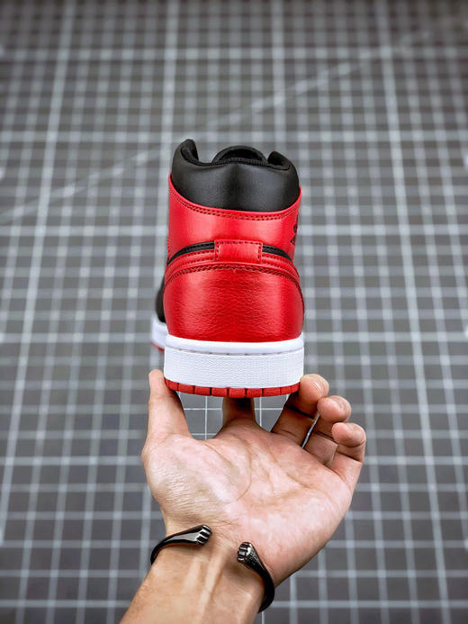 乔1-红脚趾（男）
尺码备注 商品图7