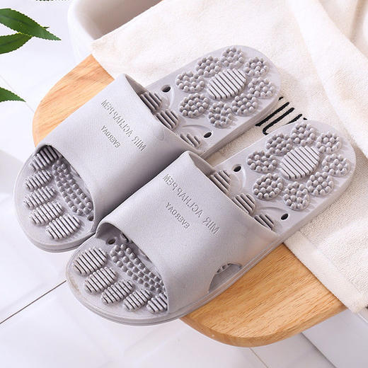 博驰利养生脚底按摩男拖鞋 商品图2