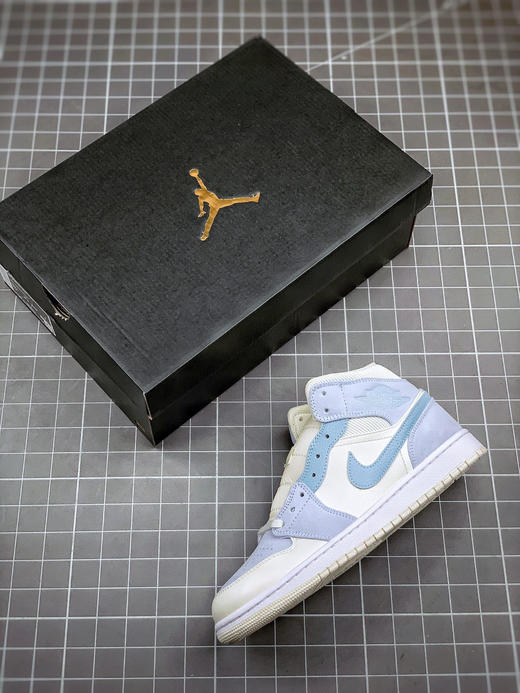 乔1-灰蓝
尺码备注 商品图2