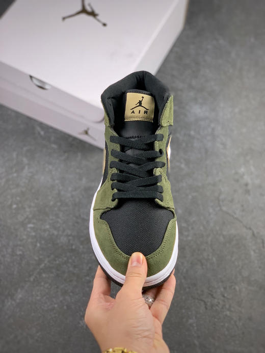 乔1-橄榄绿
尺码备注 商品图1