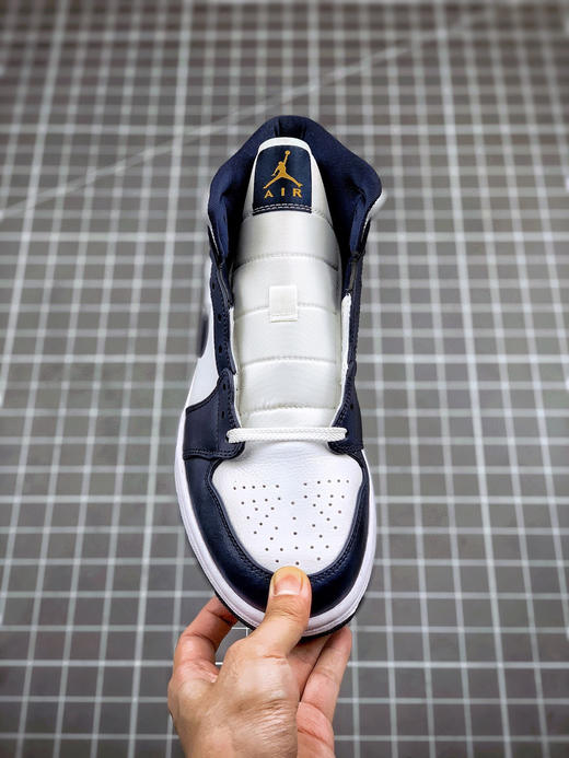 乔1-黑曜石
尺码备注 商品图1