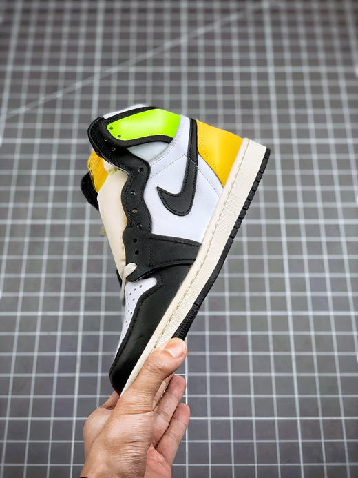 Air Jordan 1 Retro “Volt Gold”
黑黄/糖果 商品图5