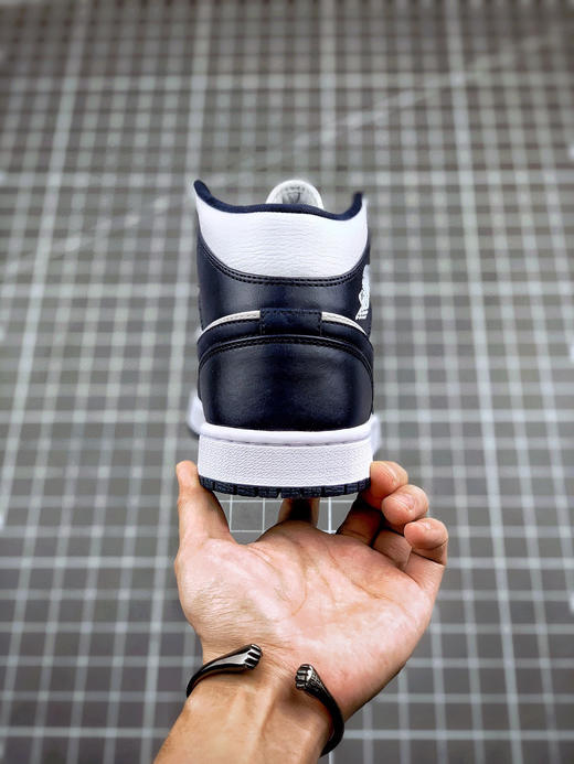 乔1-黑曜石
尺码备注 商品图7