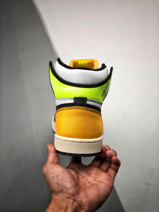 乔1-黑黄绿
尺码备注 商品图7