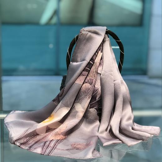 优品堂《花🌸魁》桑蚕丝缎面长巾 商品图1