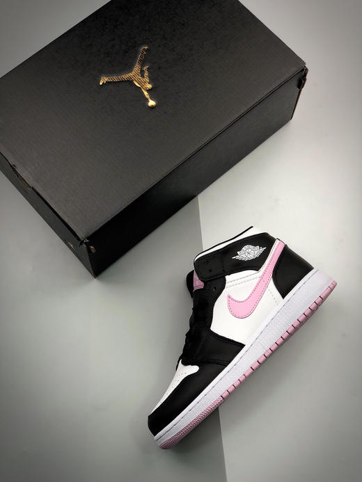 乔1-黑白粉
尺码备注 商品图2