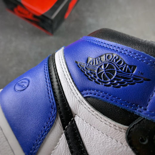 乔1-闪电
尺码备注 商品图7