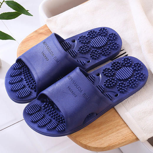 博驰利养生脚底按摩男拖鞋 商品图1