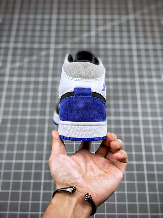 乔1-白蓝
尺码备注 商品图7