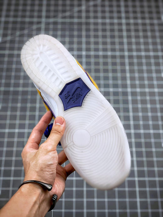 Nike SB Dunk Low Laser Orange
湖人紫金配色 商品图6