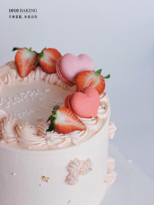 马卡龙草莓花环少女蛋糕