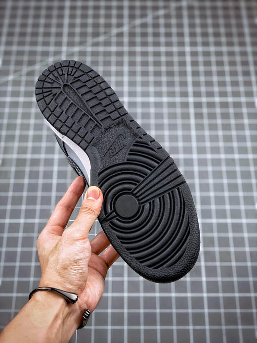 Nike Dunk SB Low Pro
低帮运动休闲板鞋 白月亮配色 商品图6