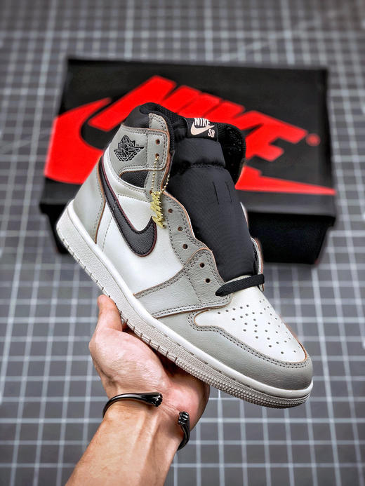 乔1-灰黑
尺码备注 商品图0