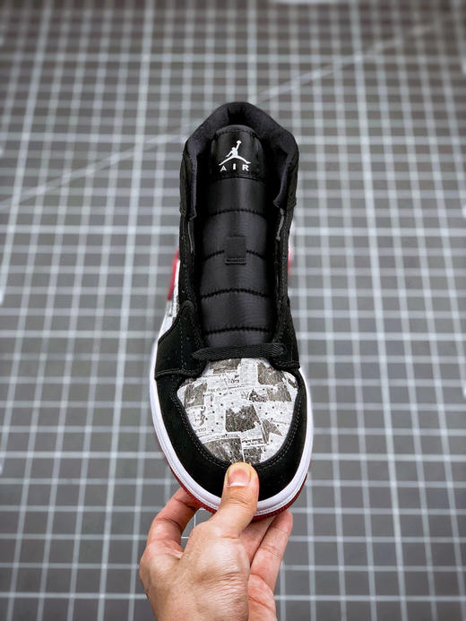 乔1-黑红报纸
尺码备注 商品图1