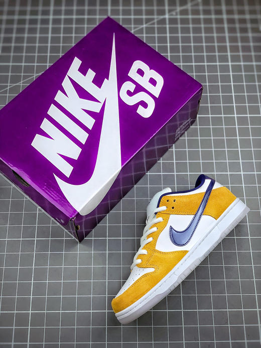 Nike SB Dunk Low Laser Orange
湖人紫金配色 商品图2