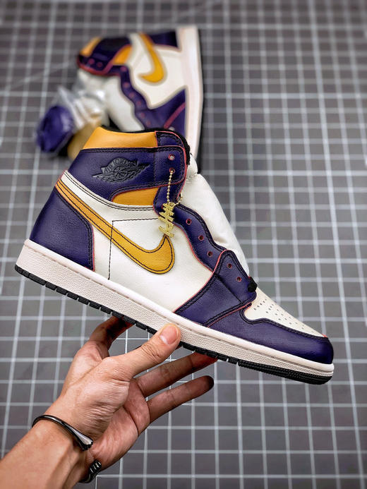 AirJordan 1 Retro "Court Purple"
湖人刮刮乐配色 商品图3