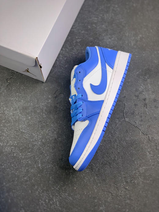 乔1-北卡蓝
尺码备注 商品图2