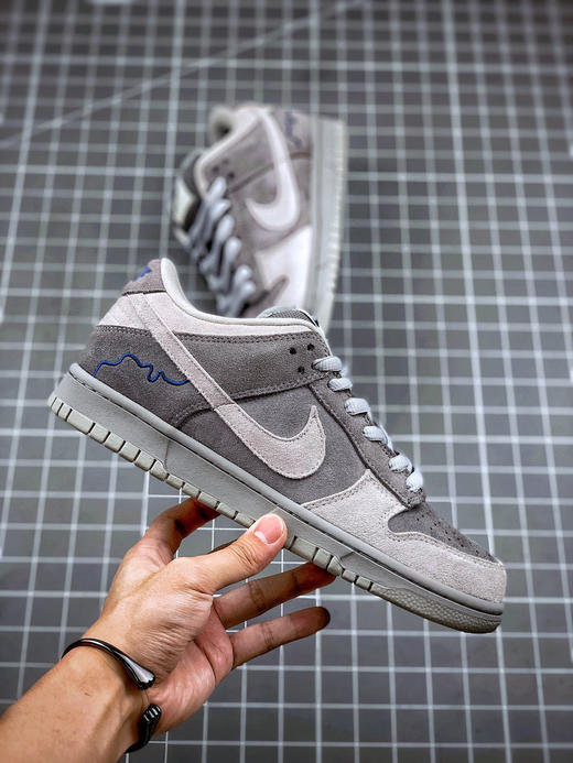 NK DUNK SB "LONDON"
伦敦 泰晤士河 灰蓝配色 商品图3