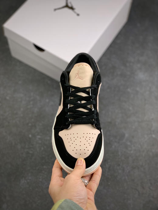 乔1-黑粉
尺码备注 商品图1