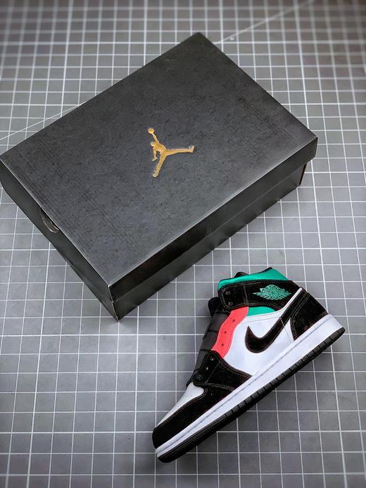 乔1-新南海岸
尺码备注 商品图2