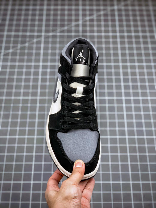 乔1-丝绸伯爵
尺码备注 商品图4