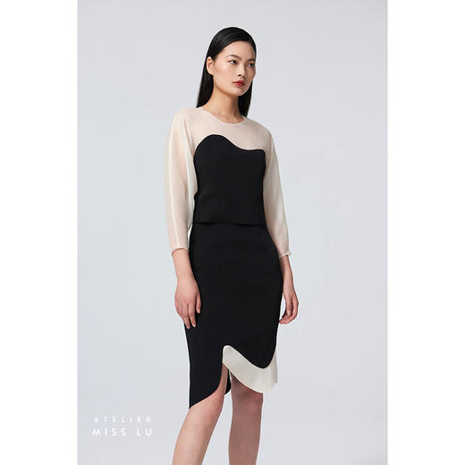 【后日夏】设计款弧形裙摆黑拼米白半裙/00092 商品图1