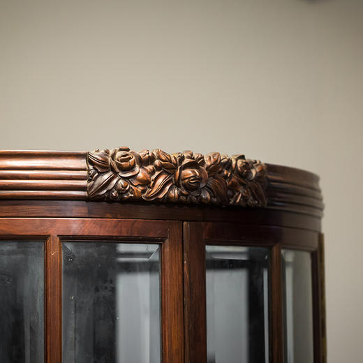 民国 红木花卉纹扇面形酒柜（一对） 商品图2