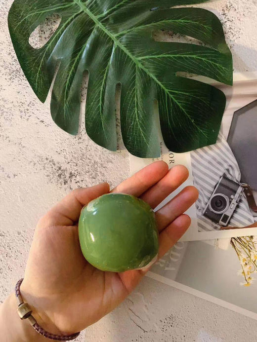 狮子家-🌿 春日限定·艾草青团 软糯清香，好吃不腻 一口咬下去，全是春天的味道 商品图0