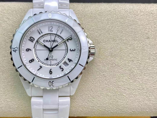 BV香奈儿J12腕表H5700“换芯”献礼20周年，表径38mm，中性腕表，陶瓷表带，自动机械机芯，透底。 商品图10