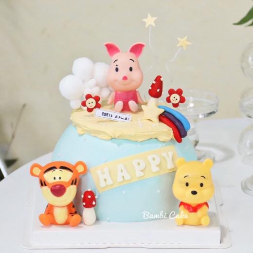 小熊维尼半翻糖奶油蛋糕 商品图0
